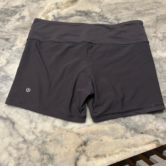 Reversible Lululemon Groove shorts tall - Picture 2 of 5